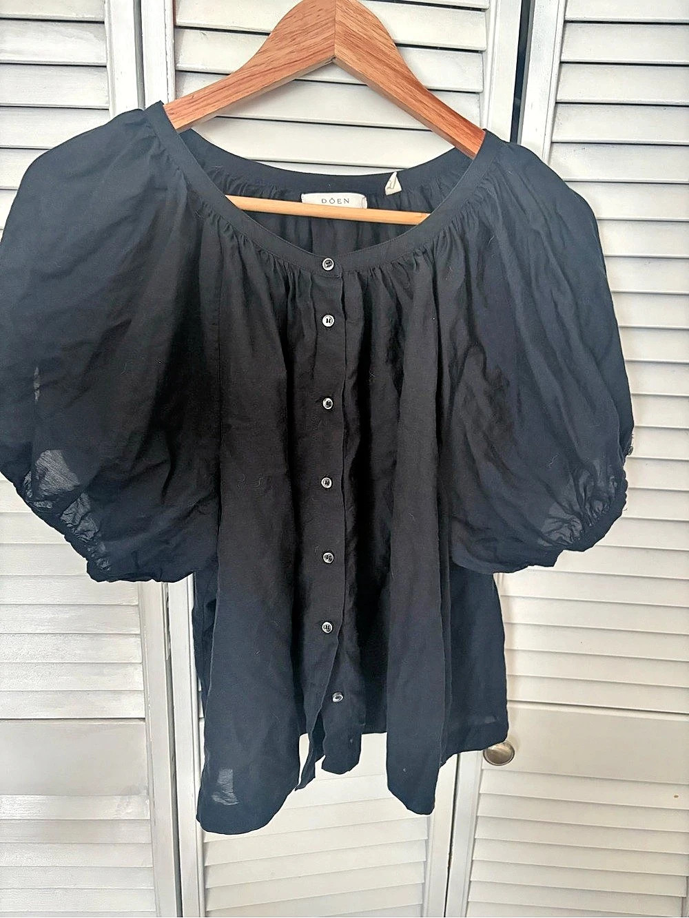 DOEN June Top Puff Sleeve Blouse in Black Size Medium